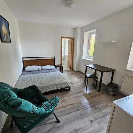 Neu Renoviert Private Mit Bad Und Küche Gasthof 3*