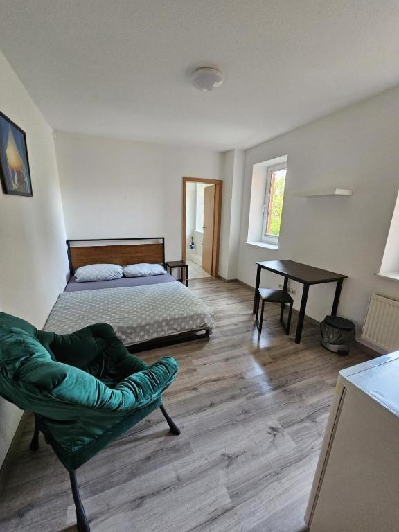 Neu Renoviert Private Zimmer Mit Bad Und Kueche Guest house *
