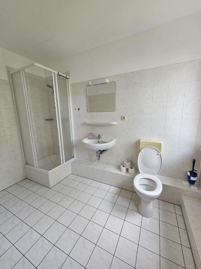 Neu Renoviert Private Zimmer Mit Bad Und Kueche * Rostock